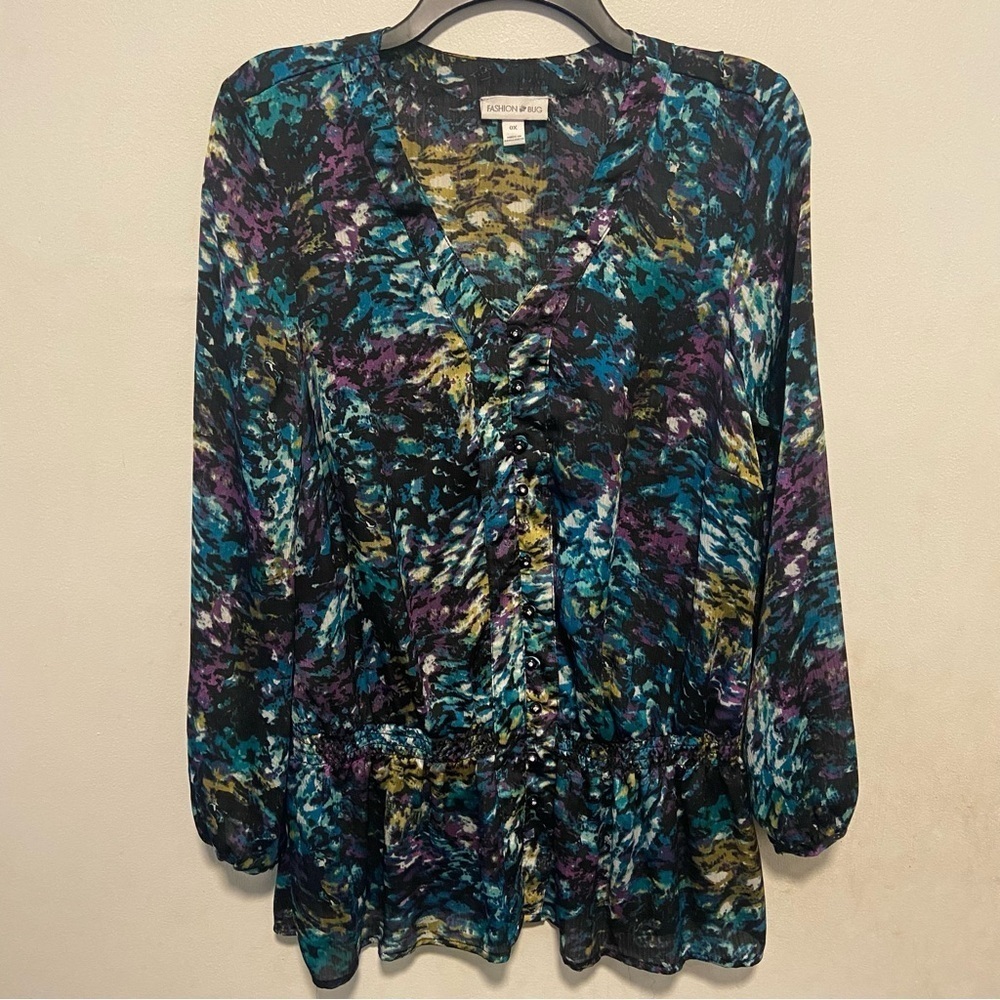 Fashion Bug Women’s Geometric Tunic Blouse Size 0X Multicolor Faux Button Down